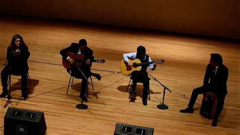  Entre Dos Aguas: Een flamenco ode aan melancoliek en virtuositeit